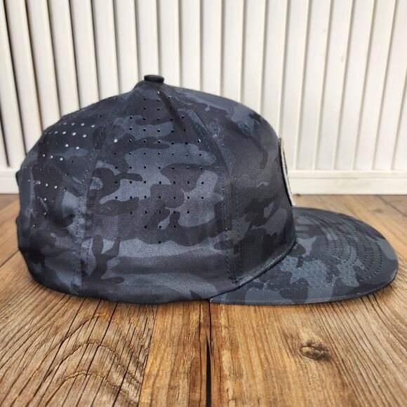 Xyngular Camo Snapback Hat Cap Black Gray Perforated Performance Outdoor Sports - Picture 4 of 10